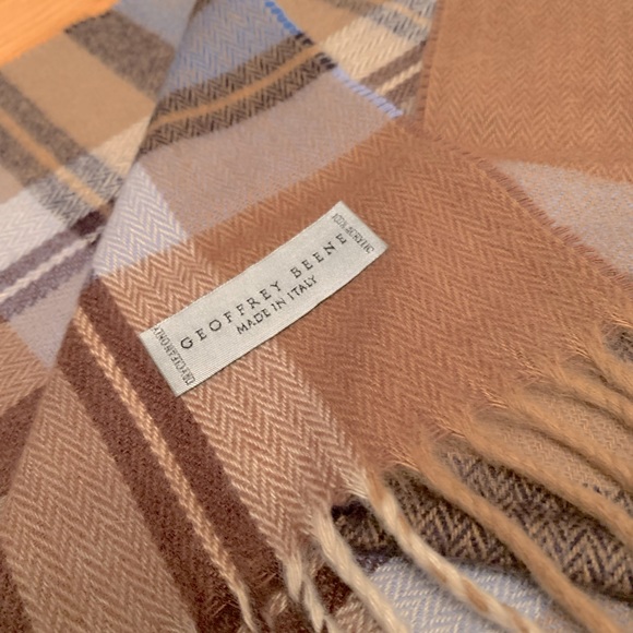 Geoffrey Beene made in Italy men’s scarf - Picture 2 of 2